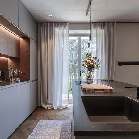 Meran Suites Nice Five Three Apartment